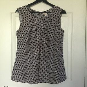 Sleeveless blouse